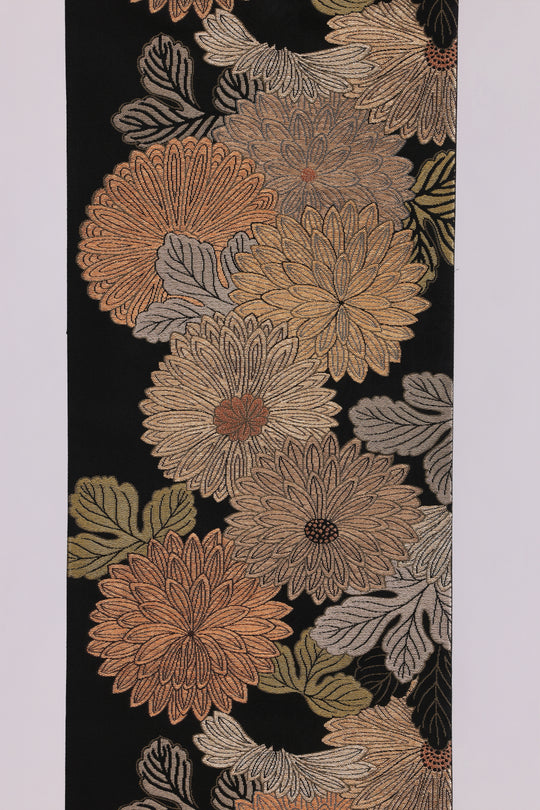 GOLDEN CHRYSANTHEMUM ELEGANCE