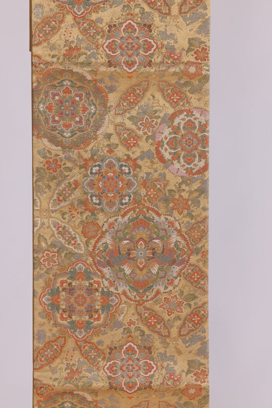 GOLDEN FLORAL CREST