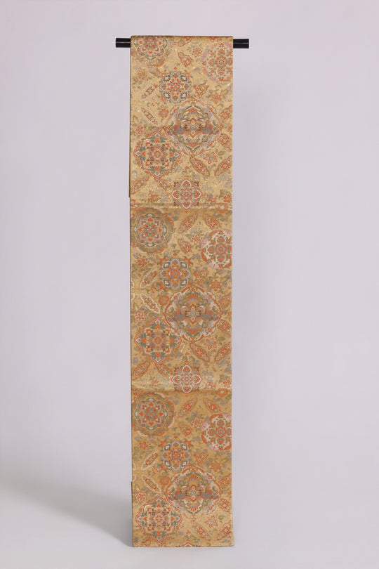 GOLDEN FLORAL CREST